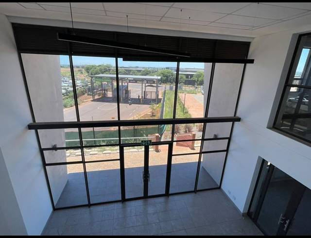 INDUSTRIAL PROPERTY TO RENT IN ECO PARK ESTATE